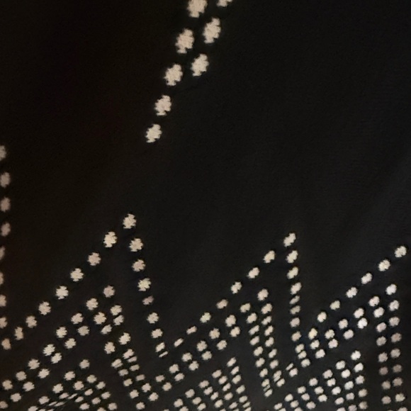 NWT- Eliza J Black and White Sleeveless sweater Dress (size M) - Picture 3 of 4